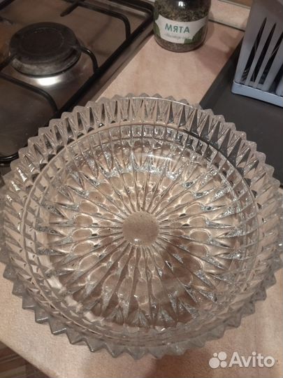 Хрустальная ваза