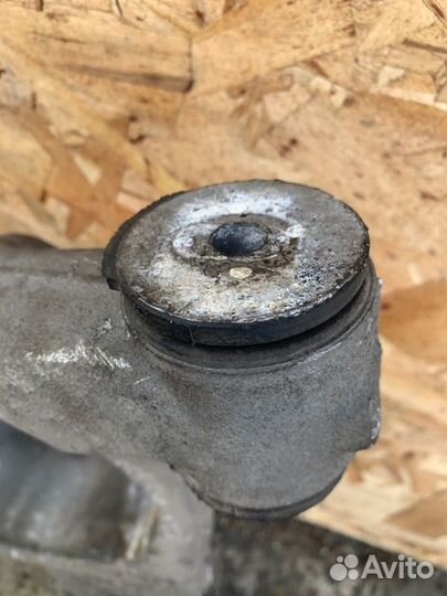 Рычаг подвески задний левый Audi A6 C6 универсал