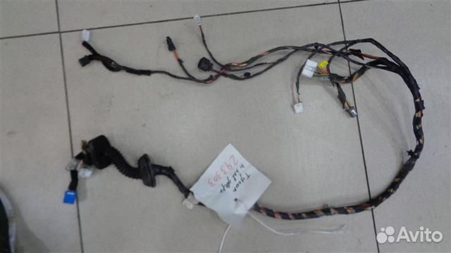 Проводка двери передней левой Hyundai Tucson 2004
