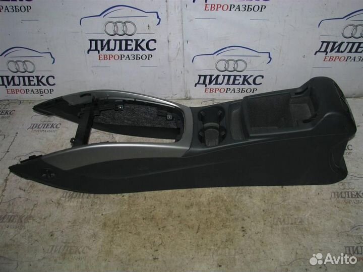 Консоль центральная Audi Q5