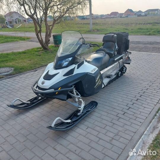Продам снегоход BRP