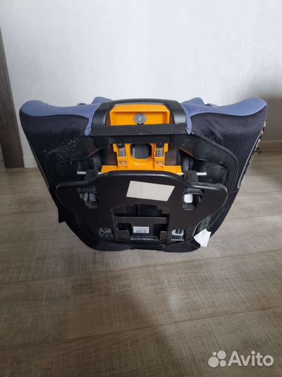 Автокресло Chicco Gro-Up 123