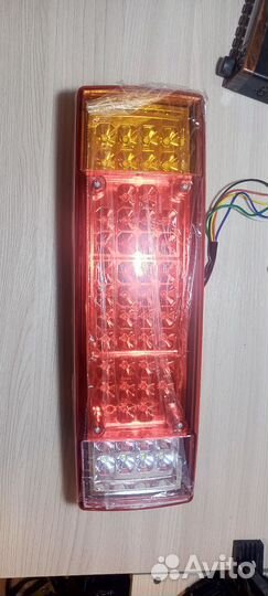 Задний фонарь светодиодный с кабелем