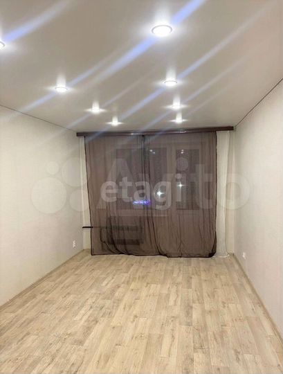 2-к. квартира, 30 м², 5/5 эт.