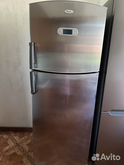 Холодильник Whirlpool