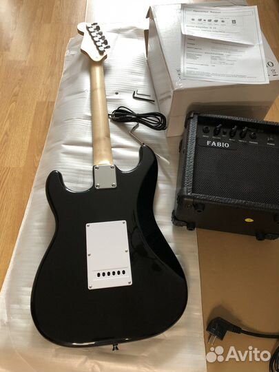 Электрогитара с комбиком