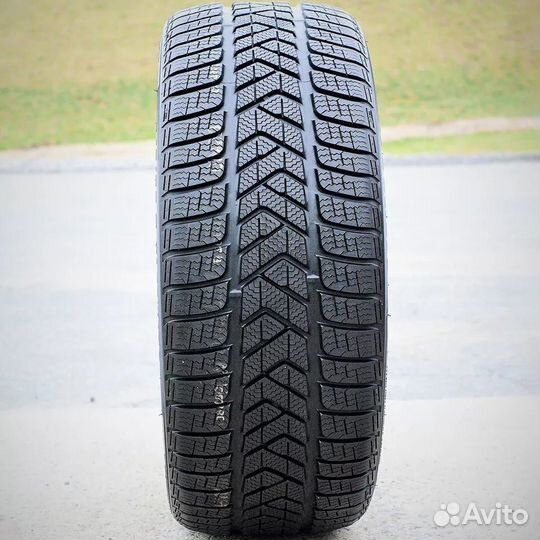 Pirelli Winter Sottozero 3 255/45 R20 105V