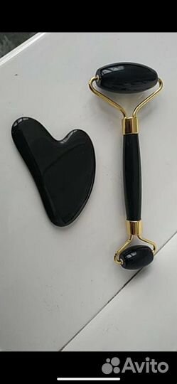 Массажер для лица брагоценный камень