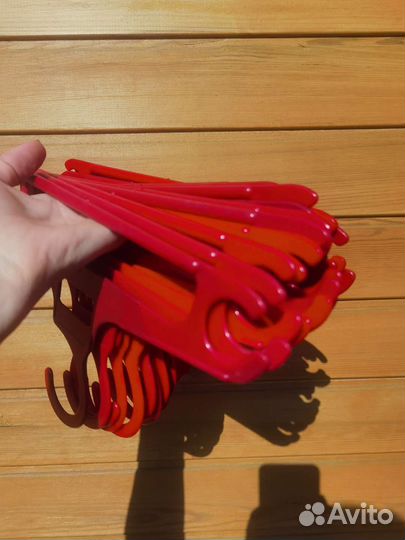 Вешалки/Плечики