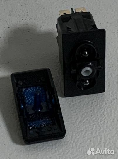 Выключатель компрессора или блокировки ARB