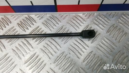 Амортизатор крышки багажника mercedes benz C-class