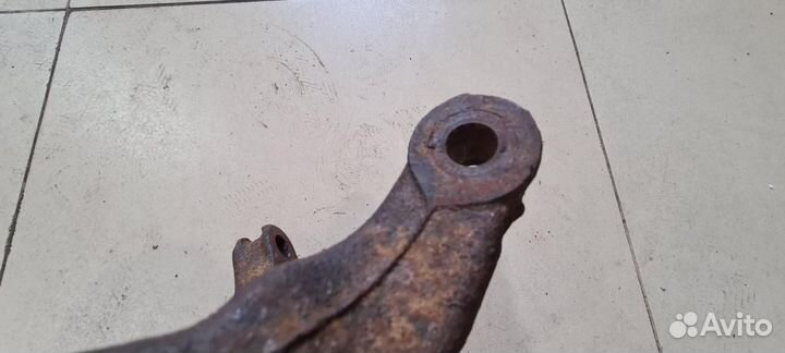 Кулак передний правый Toyota Corolla