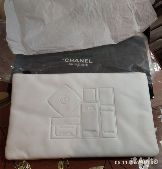 Косметичка Chanel Skincare белая