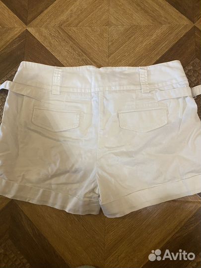 Шорты белые Naf Naf