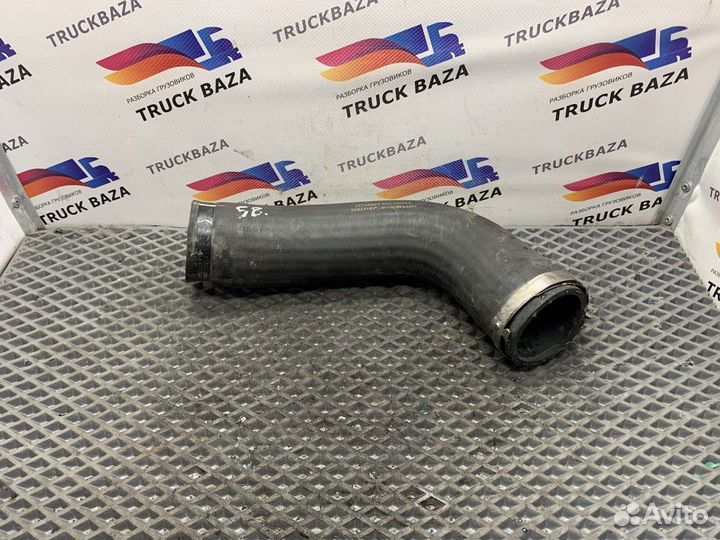 Патрубок радиатора Volvo FH