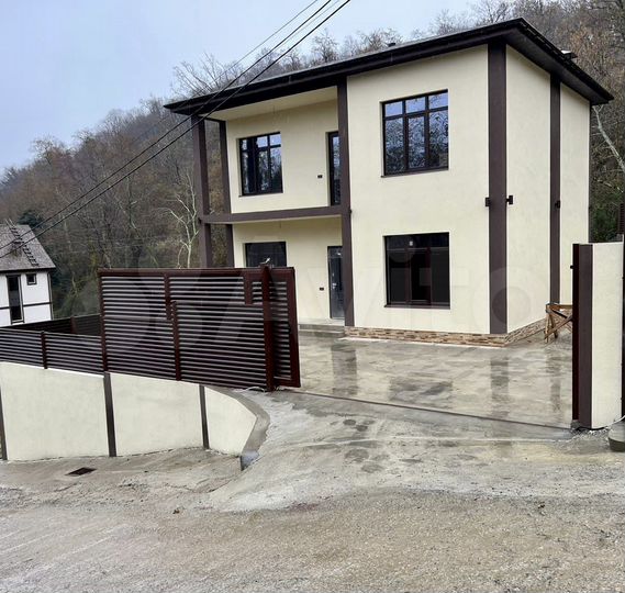 Дом 150 м² на участке 5,5 сот.