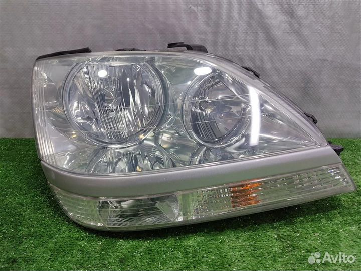 Фара правая Lexus RX300 (MCU15) 2002