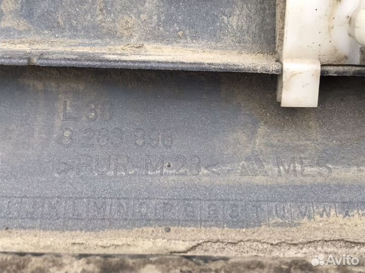 Накладка на правую дверь Range Rover Vogue L322