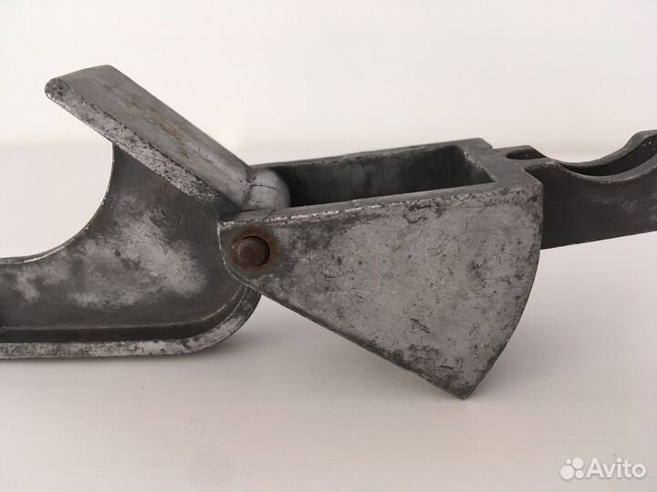 Пресс для чеснока