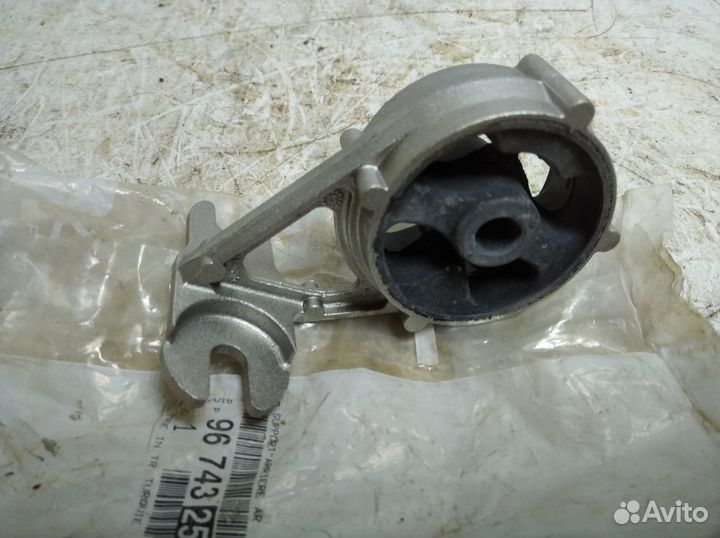 Подвес глушителя Citroen C4 Grand Picasso