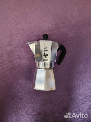 Гейзерная кофеварка Bialetti Moka Express 6 чашек