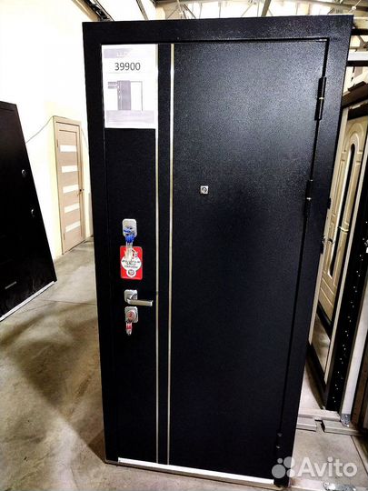 Дверь Входная