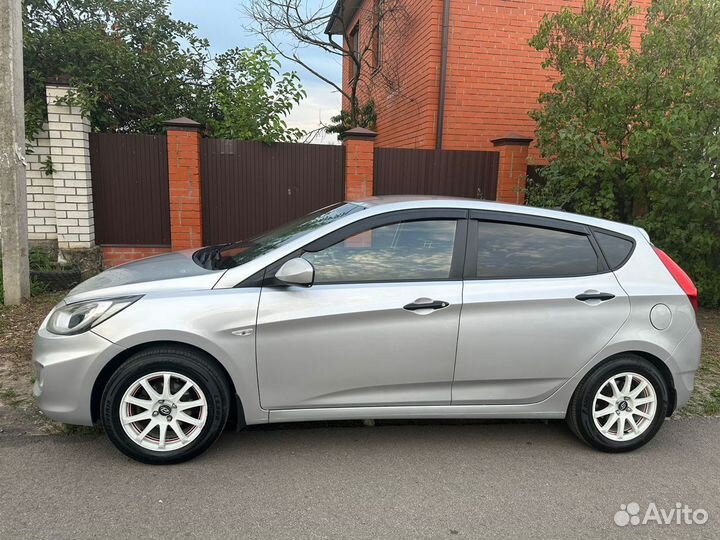 Hyundai Solaris 1.6 МТ, 2012, 182 500 км