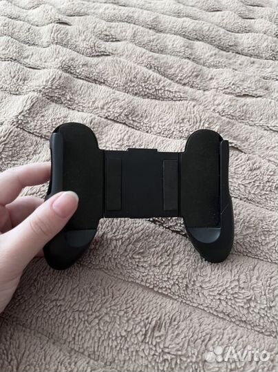 Держатель геймпада для телефона