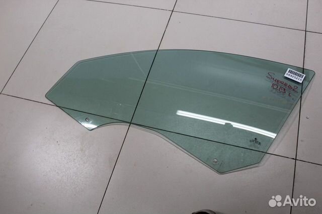 Стекло двери передней левой Skoda Superb 3T 2008-2