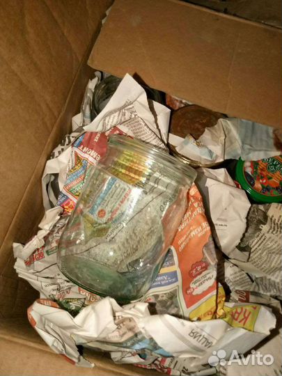 Банки стеклянные много