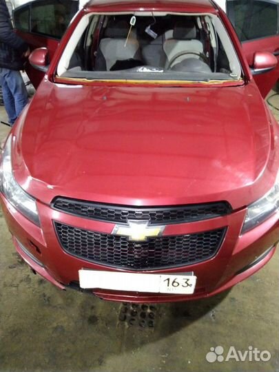 Лобовое стекло Chevrolet Cruze