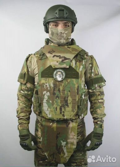 Бронежилет штурмовой с полной защитой