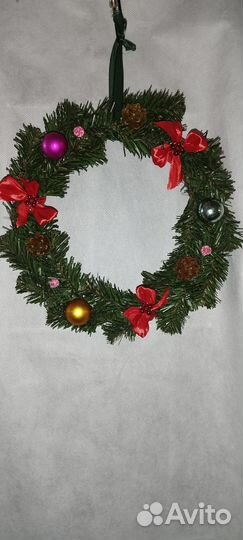 Новогодний венок/красные бантики