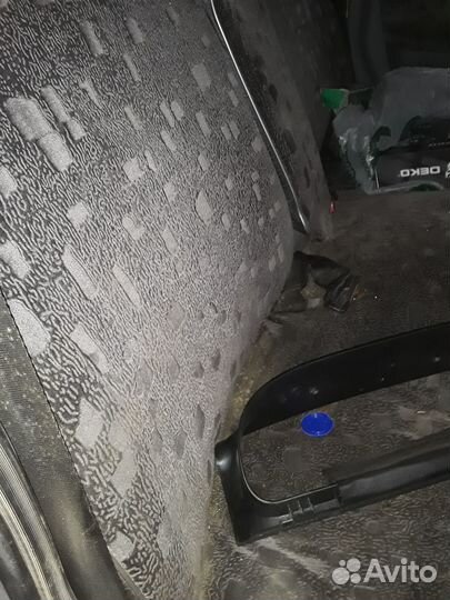 Волга 31105 ристайлинг Сиденья передние. Задние