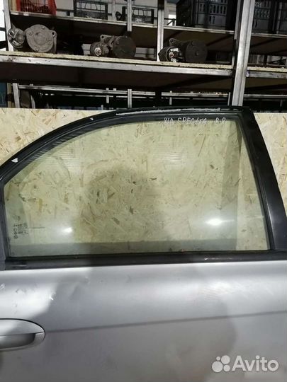 Стекло заднее правое Киа Спектра