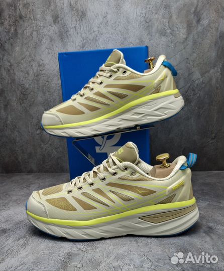 Кроссовки Hoka Доставка