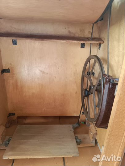 Швейная машинка