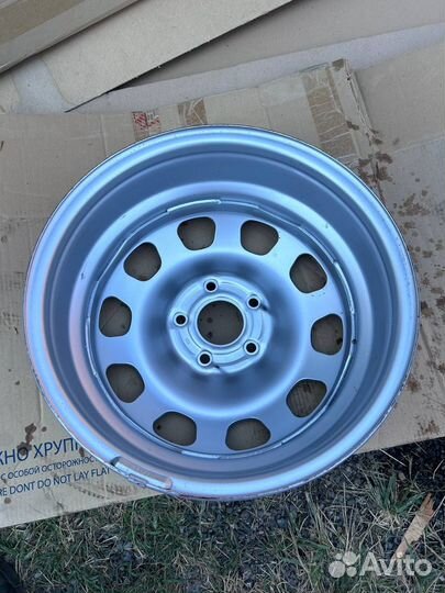 Диски Magnetto Renault Duster 5X114.3 R16