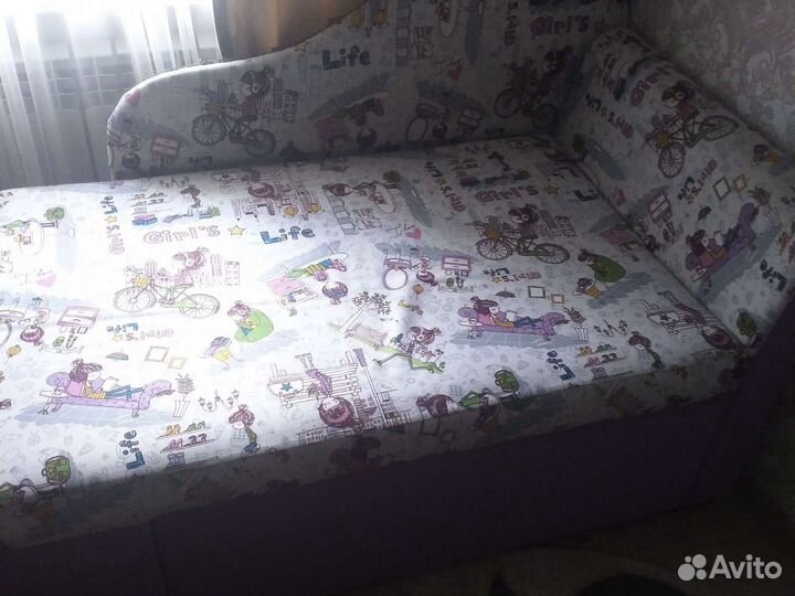 Диван