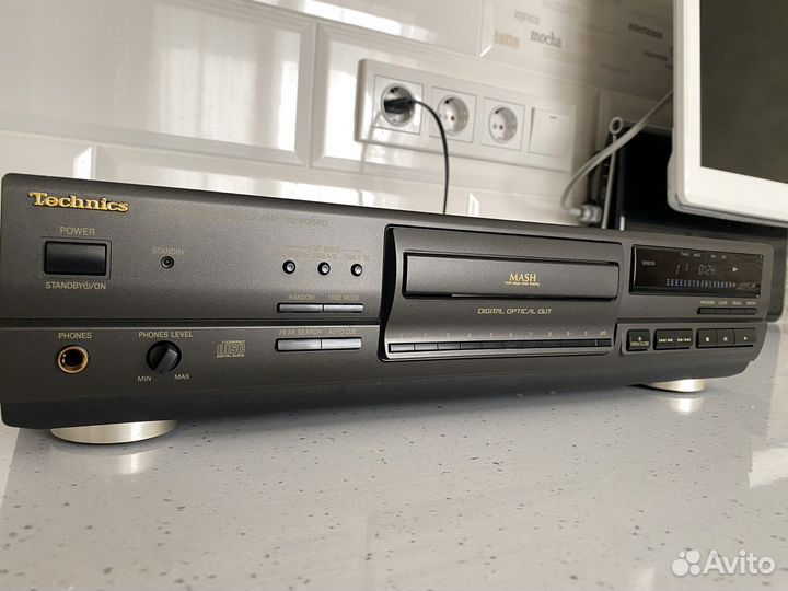 Cd проигрыватель Technics SL-PG590