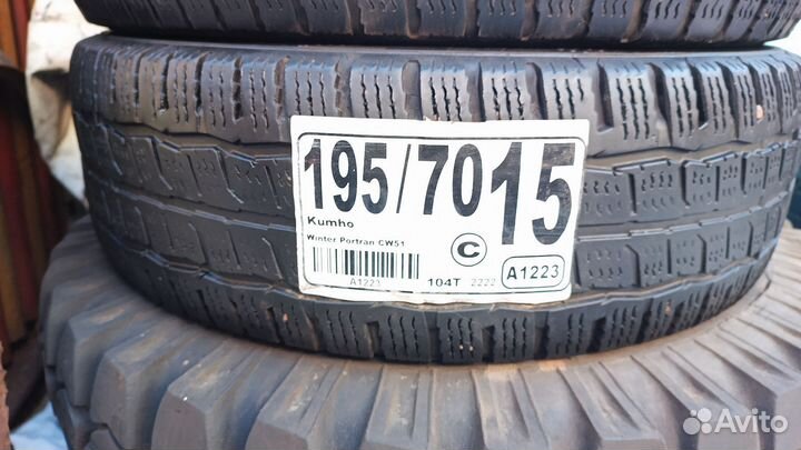Kumho Winter PorTran CW51 195/70 R15C 104T