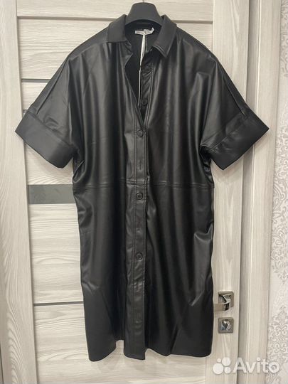 Платье кожаное