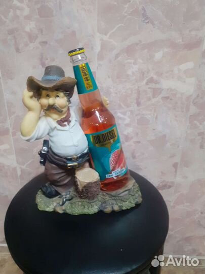 Подарок мужчине или женщине статуэтка