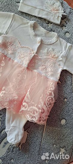 Комплект на выписку для девочки