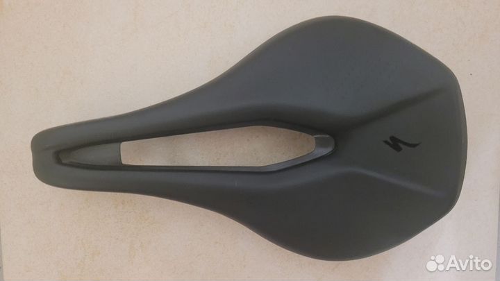 Седло велосипедное Specialized Power Comp 143