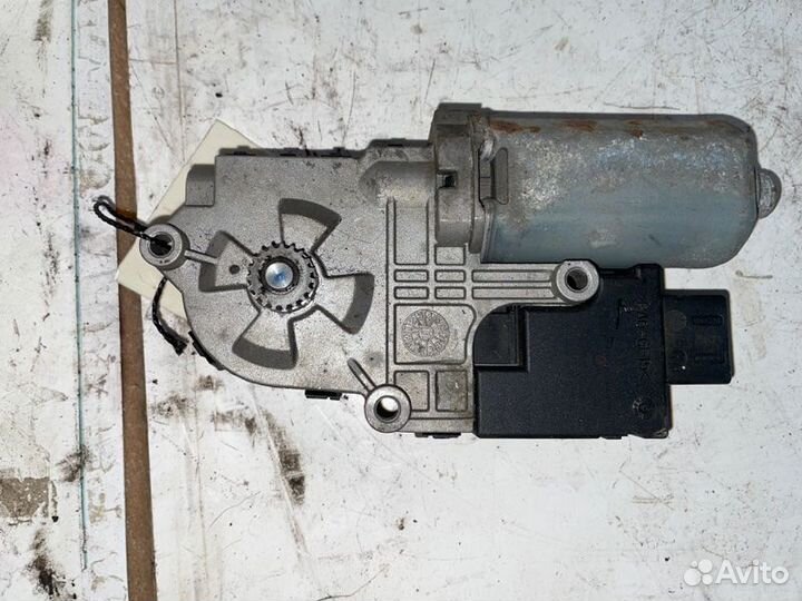 Мотор люка Peugeot 308 хейчбек EP6 2011