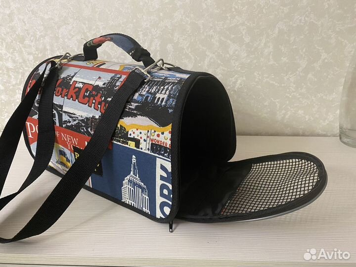 Переноска новая для кошек и собак