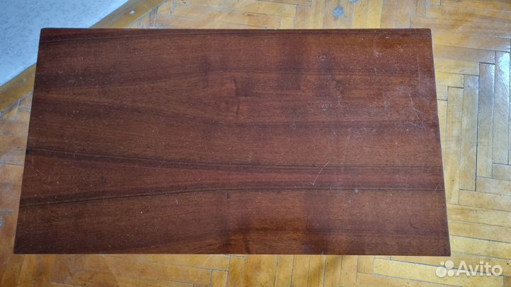 Журнальный столик из массива дерева