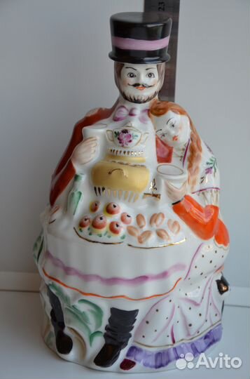 Вербилки много Штофы. Статуэтка фарфор