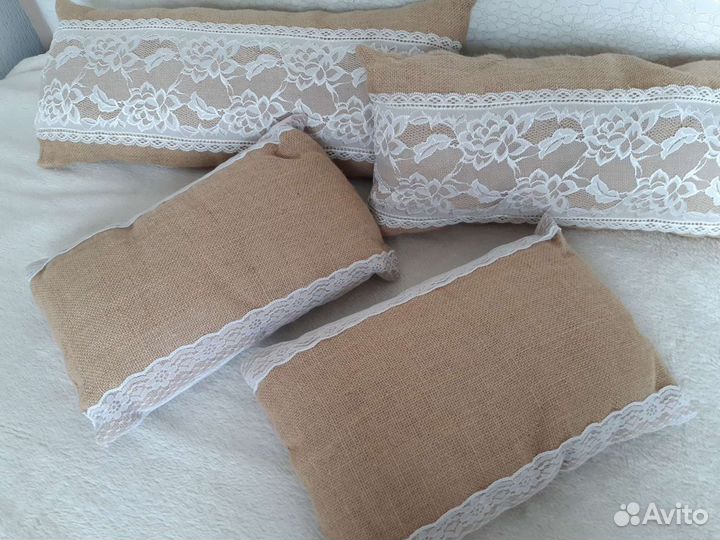 Набор декоративных подушек